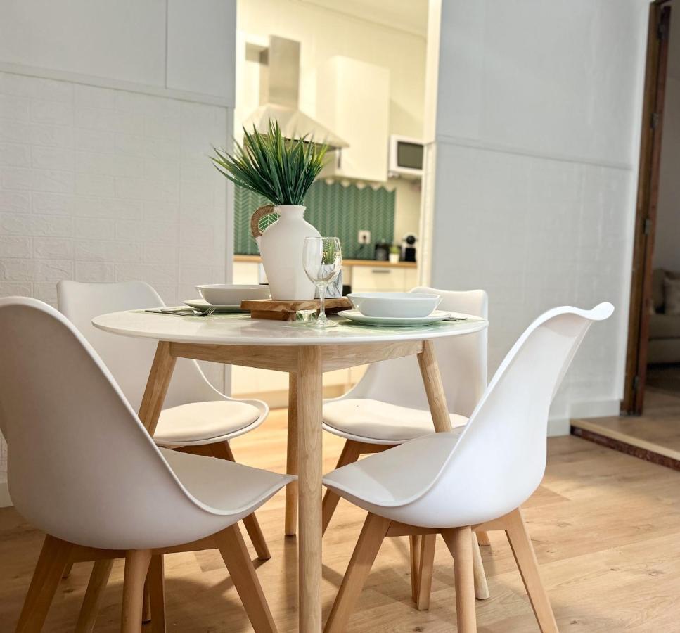 Apartamento Plaza Castilleja de la Cuesta Εξωτερικό φωτογραφία