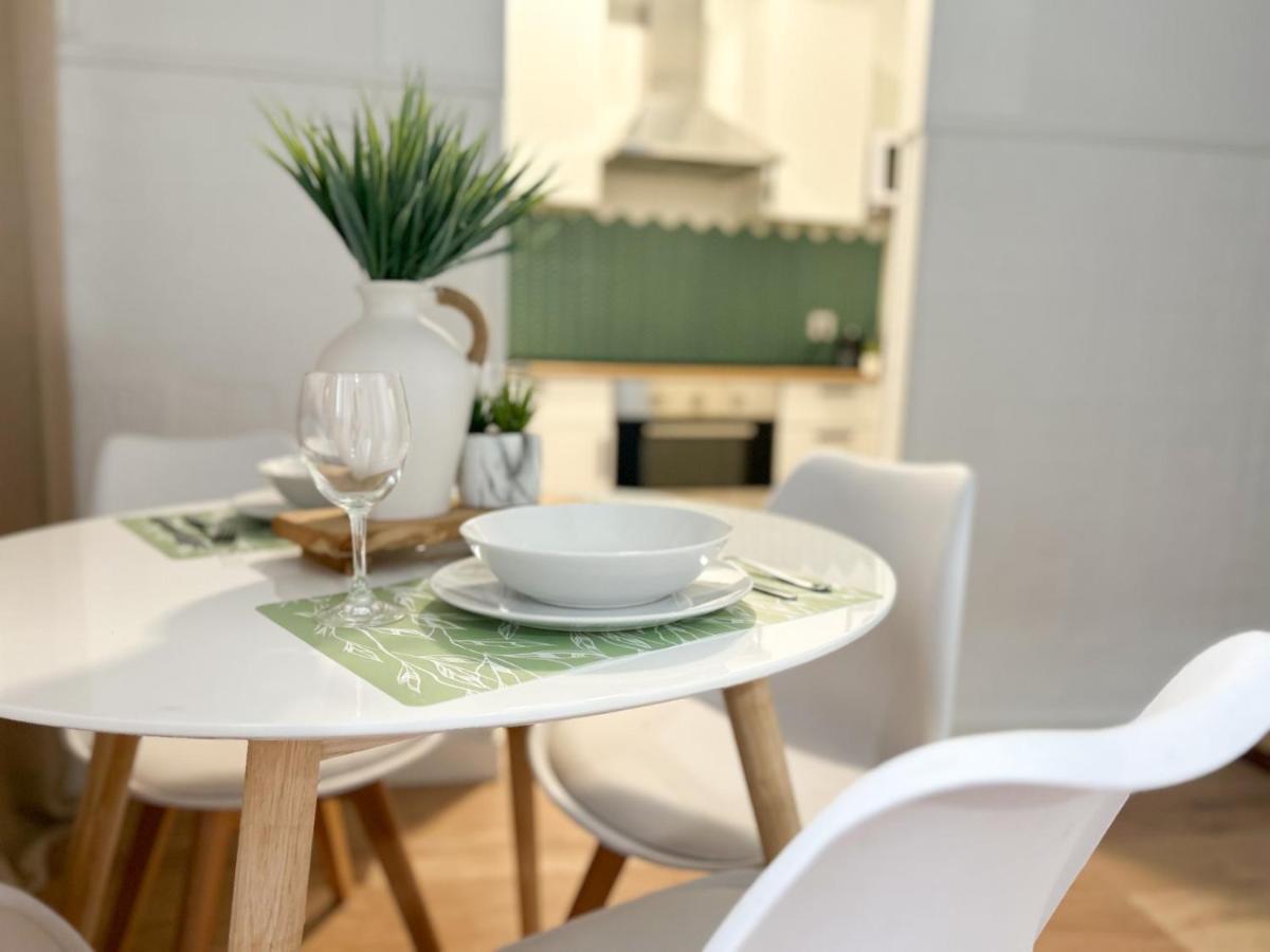 Apartamento Plaza Castilleja de la Cuesta Εξωτερικό φωτογραφία